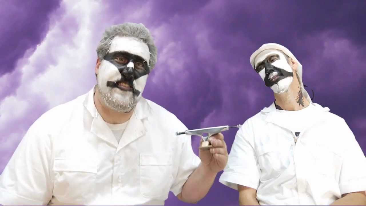 o follow up the release of their new video "Mirrorcools", Creepy J and Lil Rapey blessed the StrangeNotes studio with a little Q+A in this 5+5. Find out what makes the Insane Krux Posse tick in this rare candid interview.