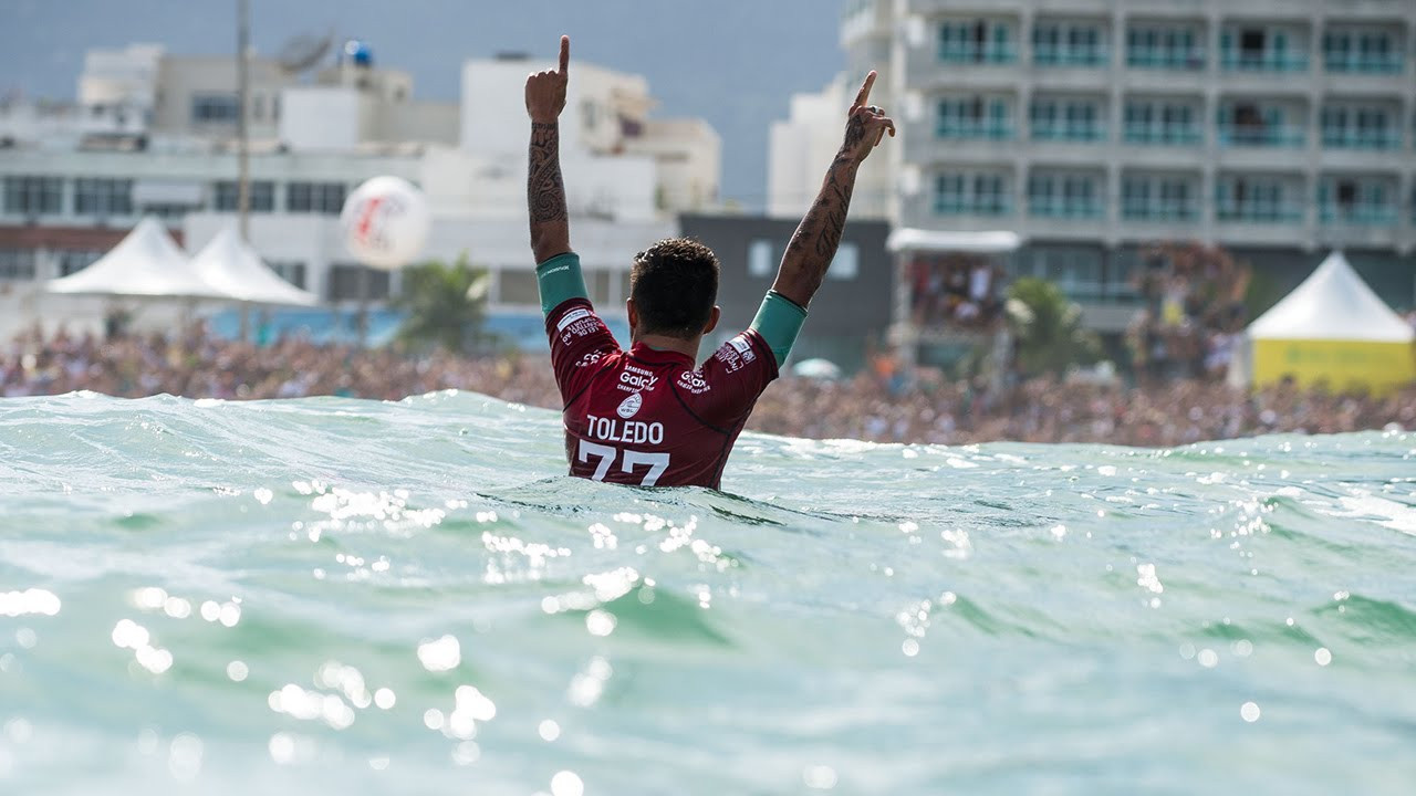 Watch Filipe Toledo continue to fuel the Brazilian storm with his win at the 2015 Rio Pro and much more in the latest #TOURNOTES.