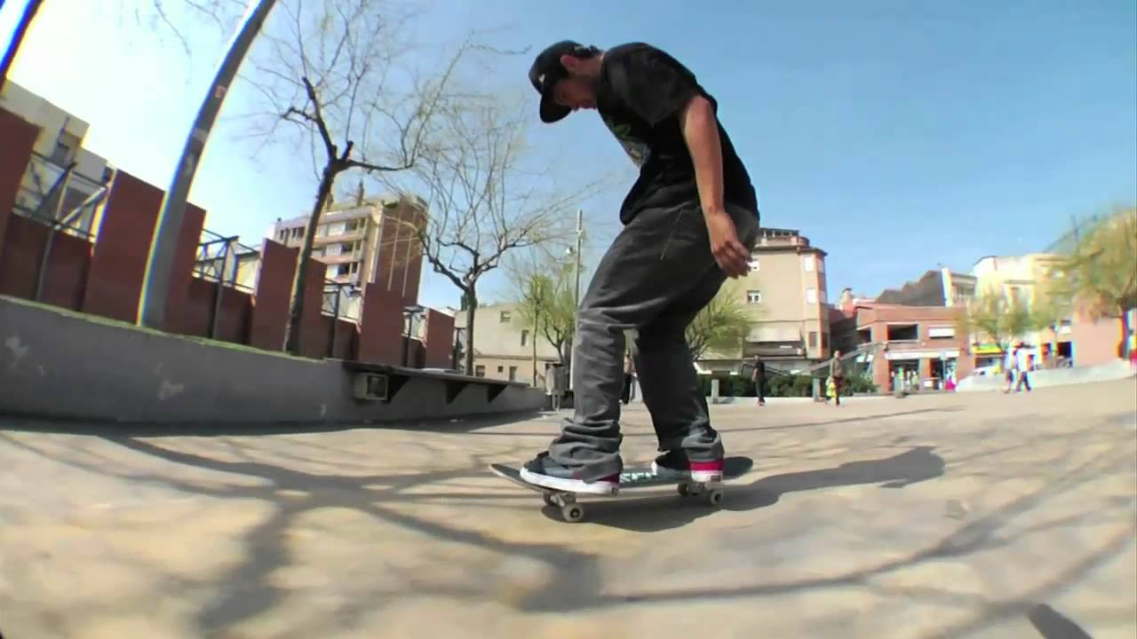 Carlos Zarazua The Hundreds Commercial. <br /><br />http://thehundreds.com