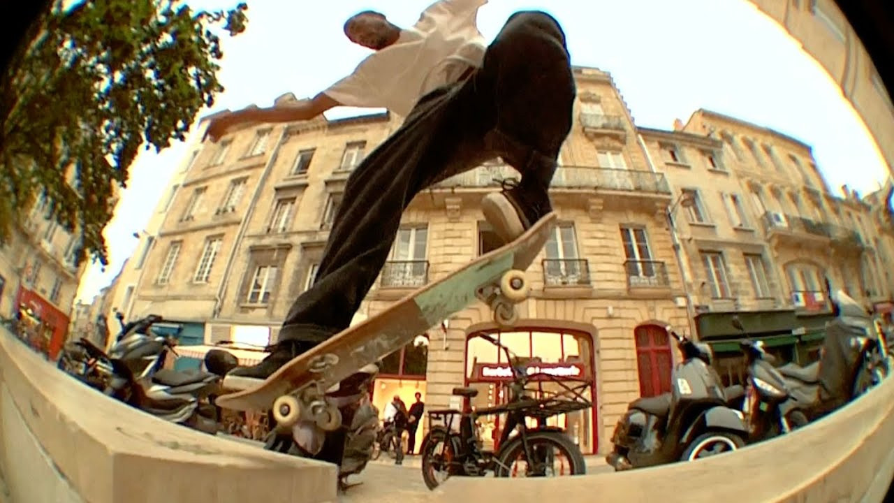 Filmed by Andréa Dupré and Thomas Courteille.