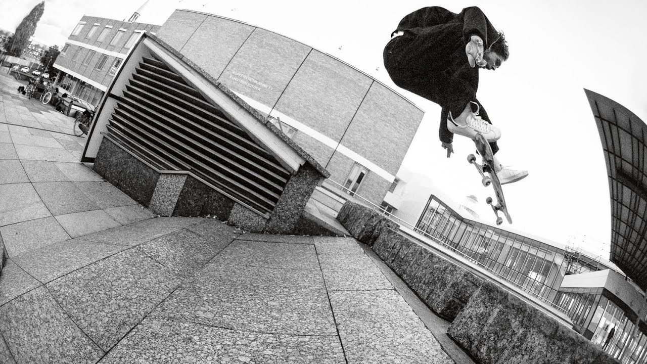 A new Patrick Rogalski part edited by Lucas Fiederling.<br /><br />Guest tricks: Kai Hillebrand and Roland Hirsch.<br /><br />Supported by Titus.