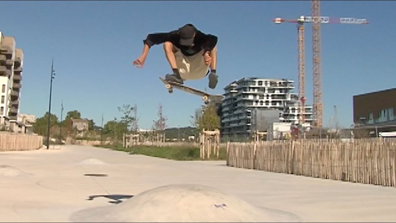 Gauthier Rouger and Tom Penny in Bordeaux, extracted from the new Fourbees video.