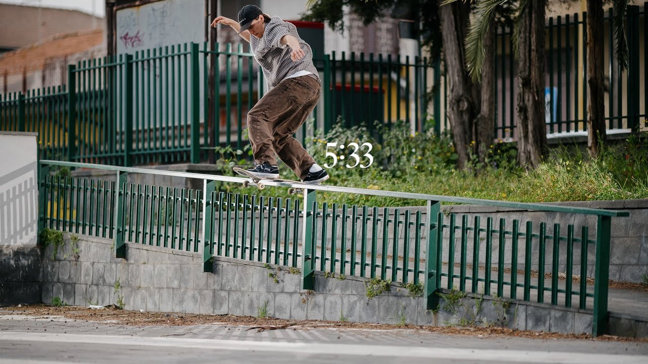 Sicily with Gustav Tønnesen, Josef Scott Jatta, Filip Almqvist, Vincent Huhta, Simon Hallberg, Eric Hedberg, Axel Lindquist, Martin Sandberg and Nisse Ingemarsson.<br /><br />Filmed and edited by Fritte Söderström.<br /><br />Thumbnail photo by Sam Ashley. <br /><br />Our article about the trip here: https://www.freeskatemag.com/2022/05/30/jante-533/
