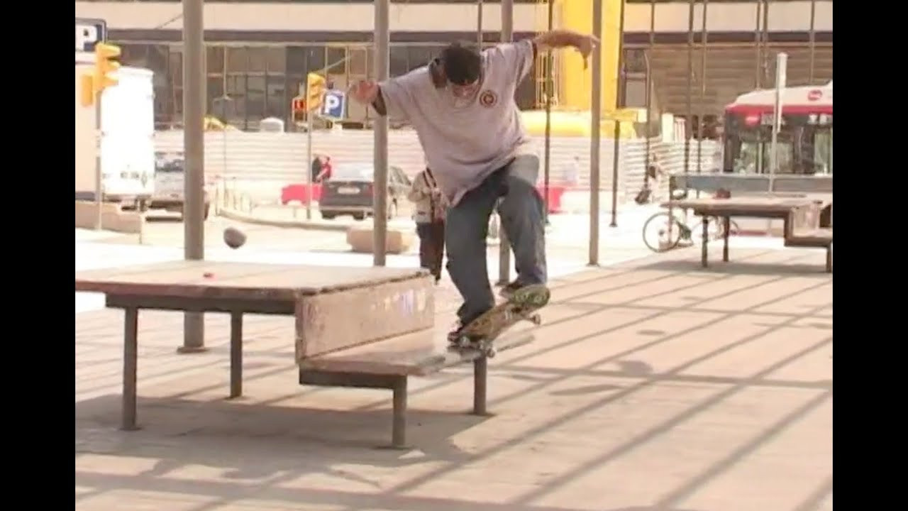 Help save this iconic Barcelona spot here:<br />https://www.change.org/p/ajuntament-de-barcelona-let-s-save-sants<br /><br />And here: https://www.gofundme.com/f/be557k-save-sants?utm_source=customer&utm_medium=copy_link&utm_campaign=p_cf+share-flow-1<br /><br />Read all about the current status of the spot here: https://www.freeskatemag.com/2021/04/28/memory-screen-sants/<br /><br />Subscribe to our YouTube channel here: https://www.youtube.com/channel/UCTuYNudPxr5rAatvZg8Zndg<br /><br />Edited by Jan Maarten Sneep.