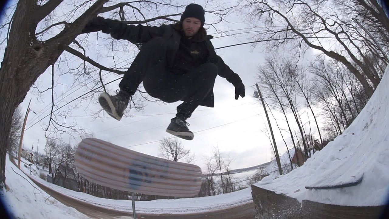 Zack Alworden Snowskate B-Sides<br /><br />Watch ENCORE by Ambition Snowskates<br />https://www.youtube.com/watch?v=71RZAk-WiFY<br /><br />IG @ambitionsnowskates<br />www.ambitionsnowskates.com