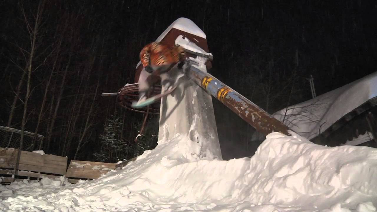 The guys over at Maximise Snow Park were nice enough to let us snowskate their park for a few days! Featuring team riders Alan Gerlach, Phil Moreau, Mathias Fortier, and COSD. Filmed by Alexandre Blais. <br /><br />Check out more from Maximize at <br /><br />https://www.facebook.com/Maximiseit/?fref=ts<br />http://imaximise.com