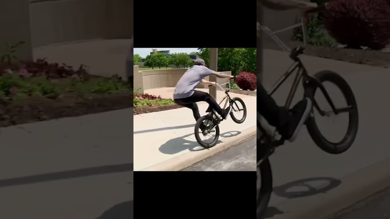 CHASE HAWK IS ACTUAL PERFECTION ON A BMX BIKE. #bmxstreet #chasehawk