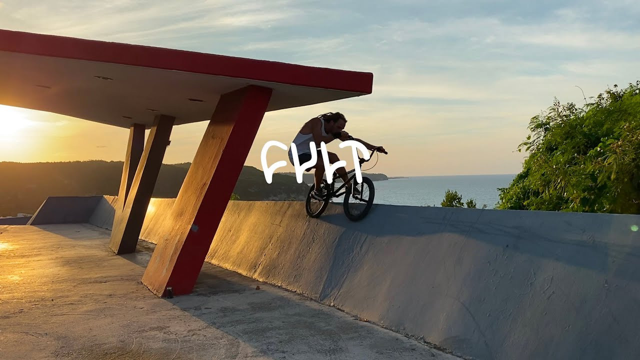 Russ Barone getting out of the NYC winter to some sun In Puerto Rico. Here'a a hand full of iPhone clips his vaca.