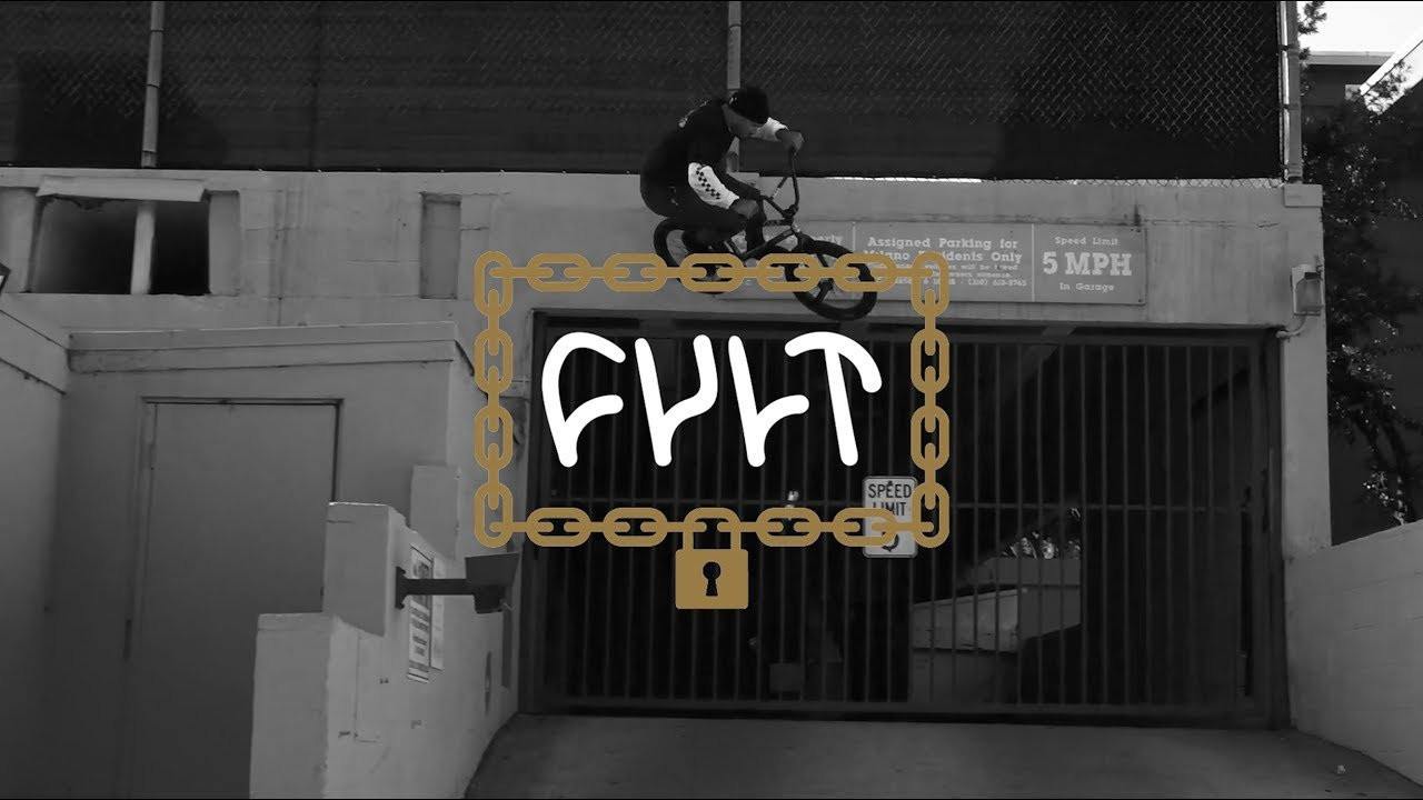 DAKOTA ROCHE SIGNATURE STEM<br />ONLY WORKS WITH 1" HANDLEBARS<br /><br />Beefy but slick 1" OD clamping area for EXTRA strength...<br /><br />* solid bolts *<br /><br />* recessed compression bolt for a clean look *<br /><br />51mm reach / 32mm rise<br />7/8 bar with a beefy but slick 1" OD clamping area for EXTRA strength...<br /><br />ONLY WORKS WITH 1" STEMS<br /><br />* Dakota Roche signature bars * <br />* Made from 100% heat treated butted chromoly * <br />28" width, 11° backsweep, 2° upsweep <br />8.85" & 9.5" rise <br />** black & chrome **<br /><br /><br />https://www.cultcrew.com