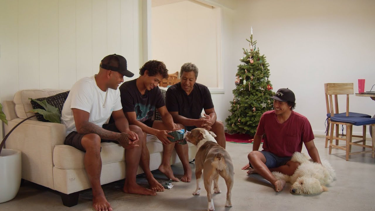 10-4, Mark Occhilupo. Don’t leave your holiday gifting decisions up to Occy – shop the complete Billabong Holiday Gift Guide and start crossing off your list today. <br /><br />Shop the Billabong Holiday Gift Guide here: https://bit.ly/2ZBoEiN <br /><br />Subscribe to Billabong for more videos: https://www.youtube.com/user/billabong <br /><br />Visit www.billabong.com for the latest athlete news or follow us on social for up to the minute updates: <br /><br />Instagram | https://www.instagram.com/billabong/ <br />Facebook | https://www.facebook.com/Billabong/ <br />Twitter | https://twitter.com/billabong1973 <br />Snapchat | Billabong