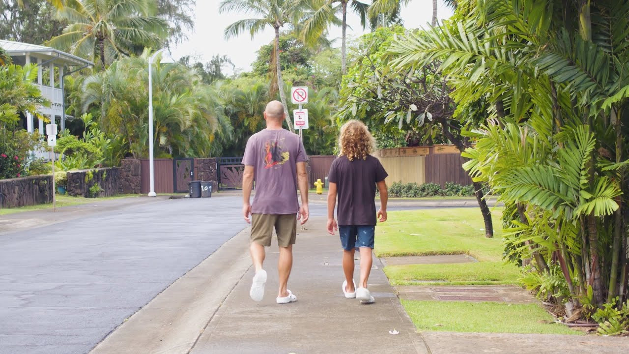 Croccys. Footwear you 𝙖𝙡𝙢𝙤𝙨𝙩 wished you had. Don’t leave your holiday gifting decisions up to Occy – shop the complete Billabong Holiday Gift Guide and start crossing off your list today.<br /><br />Shop the Billabong Holiday Gift Guide here: https://bit.ly/2ZBoEiN <br /><br />Subscribe to Billabong for more videos: https://www.youtube.com/user/billabong <br /><br />Visit www.billabong.com for the latest athlete news or follow us on social for up to the minute updates: <br /><br />Instagram | https://www.instagram.com/billabong/ <br />Facebook | https://www.facebook.com/Billabong/ <br />Twitter | https://twitter.com/billabong1973 <br />Snapchat | Billabong