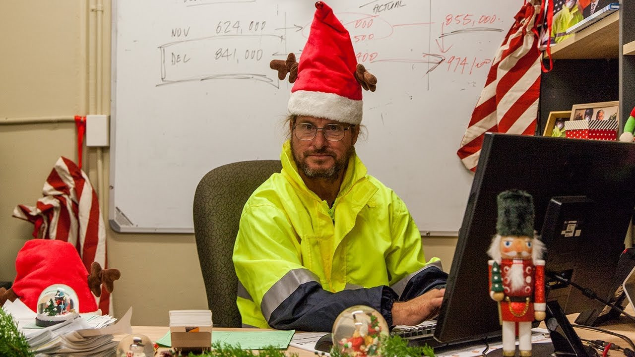 The Holidays at Marcel's Parcels = Serious Business.<br /> <br />Give the gift of Custom this holiday season – the perfect gift for anyone on your list. Place your Custom order by November 6th to guarantee delivery by 12.25.<br /><br />Tap here to get started and create your Billabong Custom Boardshorts: https://bit.ly/2SIY4hi<br /><br />Starring: Mark Occhilupo, Ethan Ewing <br />🎬:: Jamie Brooks (@collectivedigital)<br /><br />Subscribe to Billabong for more videos: https://www.youtube.com/user/billabong<br /> <br /> Visit www.billabong.com for the latest athlete news or follow us on social for up to the minute updates:<br /> <br /> Instagram | https://www.instagram.com/billabong/<br /> Facebook | https://www.facebook.com/Billabong/<br /> Twitter | https://twitter.com/billabong1973