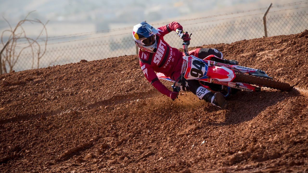 TransWorld Motocross caught up with Ken Roczen at the 2018 Team Honda HRC team intro, where the racer cranked out some motos and discussed his path towards success in 2018.