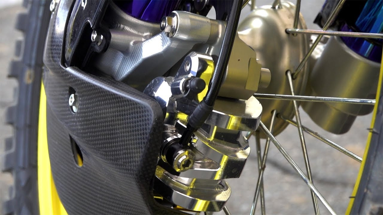 JGRMX's Lee McCollum gives a tour of Phil Nicoletti's race bike to show us a few of his favorite parts.