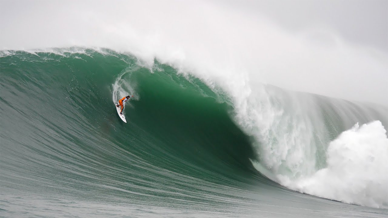 A very large day of wild surf at big-wave spot Mavericks saw some extremely heavy waves, a capsized boat and more. Footage provided by Curt Myers of Powerlines Productions.