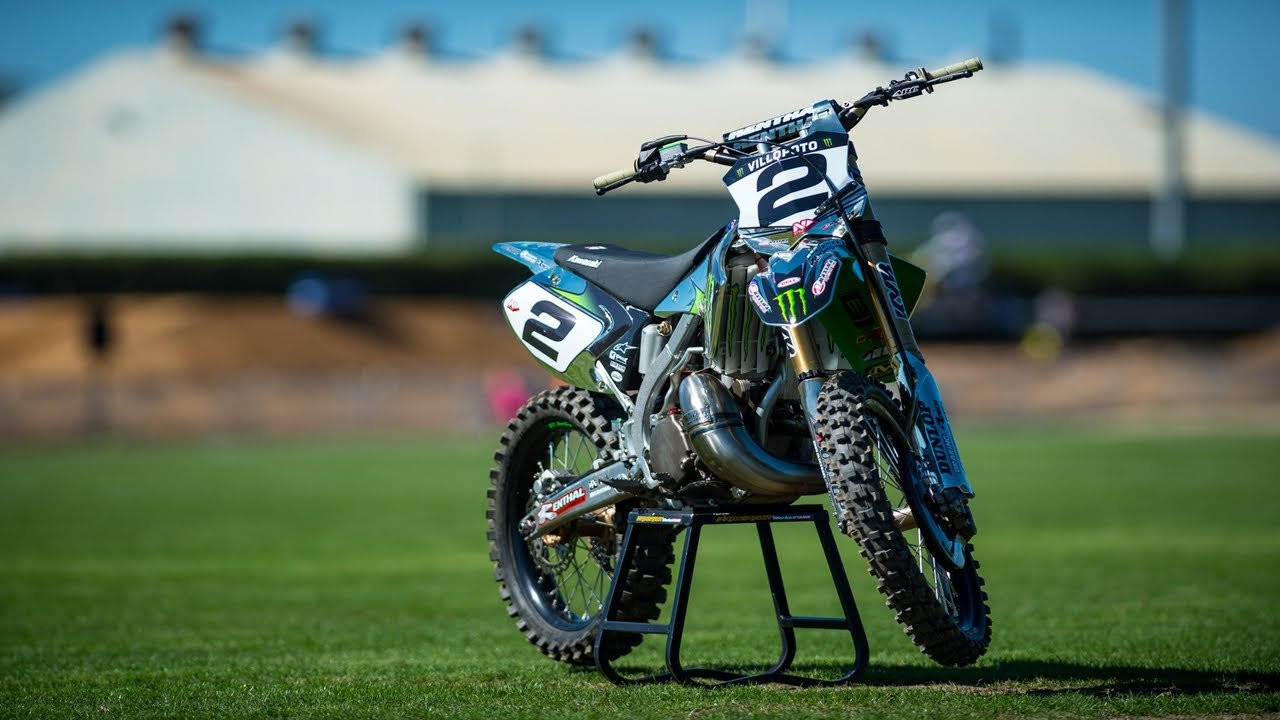 An up-close look at the Kawasaki KX250 two-stroke motocross machine ridden by Ryan Villopoto at the 2017 Red Bull Straight Rhythm.