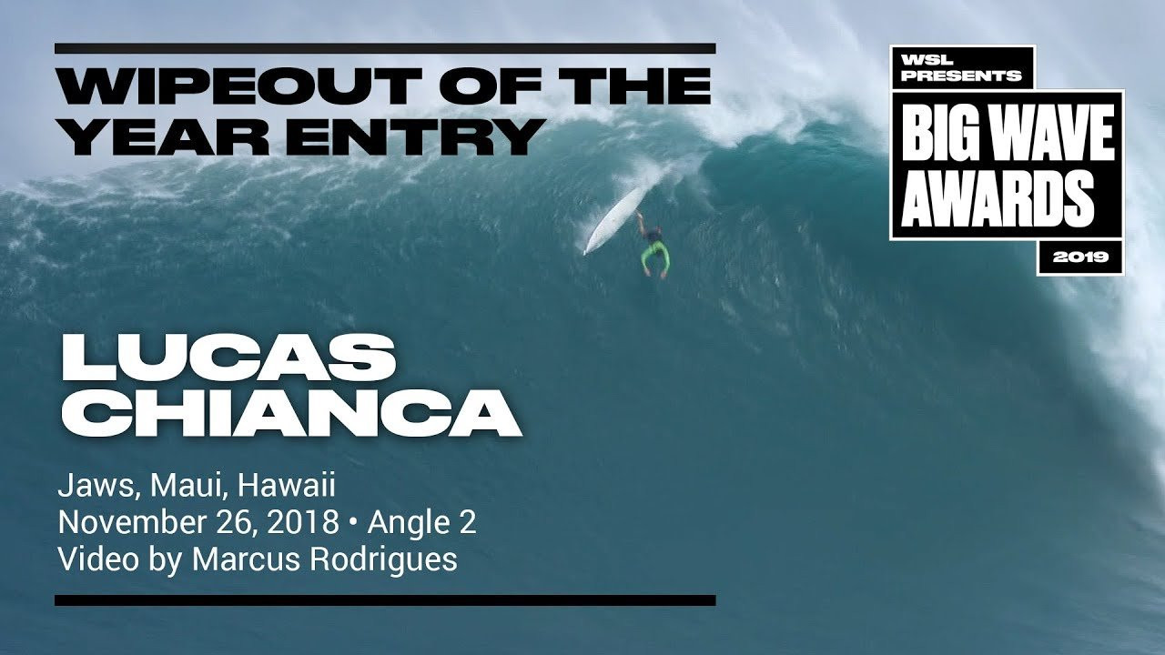 Lucas Chianca (Rio de Janeiro, Brazil) tries his hand against the notorious "Maui Glass" and finds himself airborne shortly thereafter at Jaws, Maui, Hawaii on November 26, 2018. Angle 2. Video by Marcus Rodrigues. An entry in the Wipeout of the Year Award category of the 2019 WSL Big Wave Awards. For more information see www.WorldSurfLeague.com/bigwaveawards.