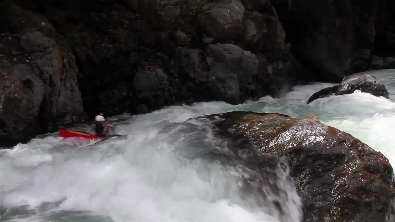 Canoe & Kayak magazine's online editor paddled in Costa Rica with Esprit last February. This video is about what she learned and what to expect when boating in Costa Rica.