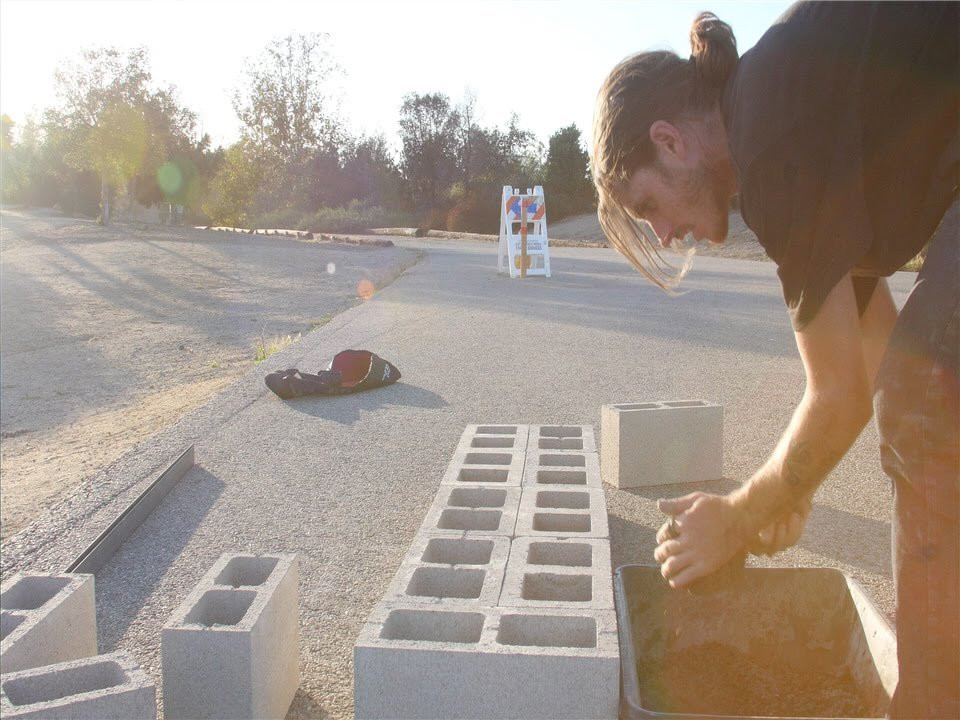 Dave Bachinsky gives the step by step process of building a cinder block ledge for #THEBUILDPROJECT http://www.dlxsf.com/thebuildproject/