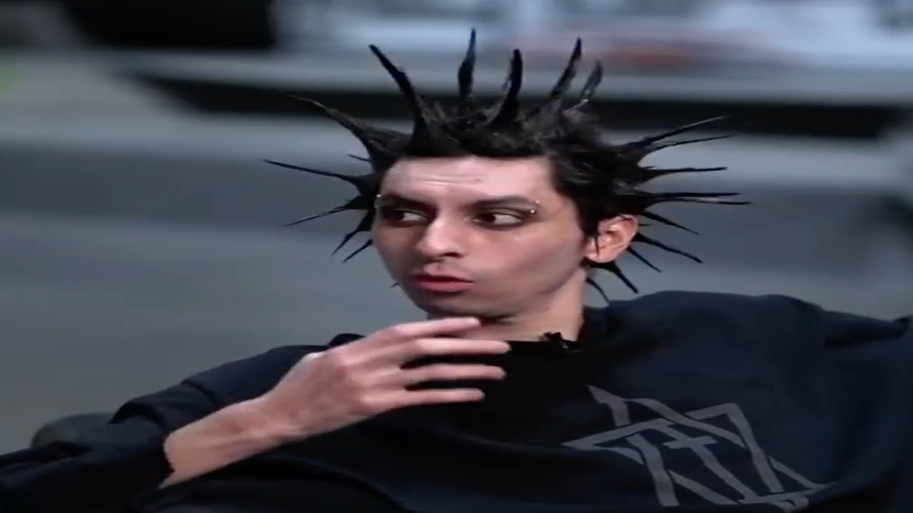 It's no secret Battle at the Berrics 12 is off to a rough start. Underwhelming influencers (Buberry Erry, Roy Purdy), weeks between matches, and sponsorship overload (Cariuma) are a few of the main topics we investigate in the Deep Dive number 2 on Dumb Data.<br /><br />How does the rest of round 1 and the season play out amid all these issues?<br /><br />Let's dive deep into the data and figure out what's going on with the internet's favorite skateboarding competition!<br /><br />Follow Dumb Data on IG: https://www.instagram.com/realdumbdata/<br />Follow Dumb Data on TikTok: https://www.tiktok.com/@dumbdata