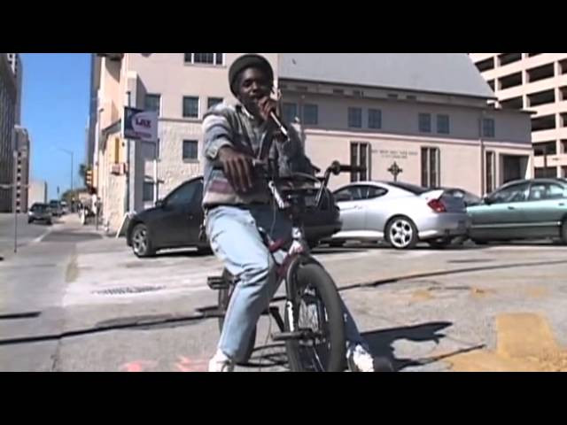 A perfectly normal Sean Burns bikes check from 2009.<br /><br />Filmed and edited by Stew Johnson.