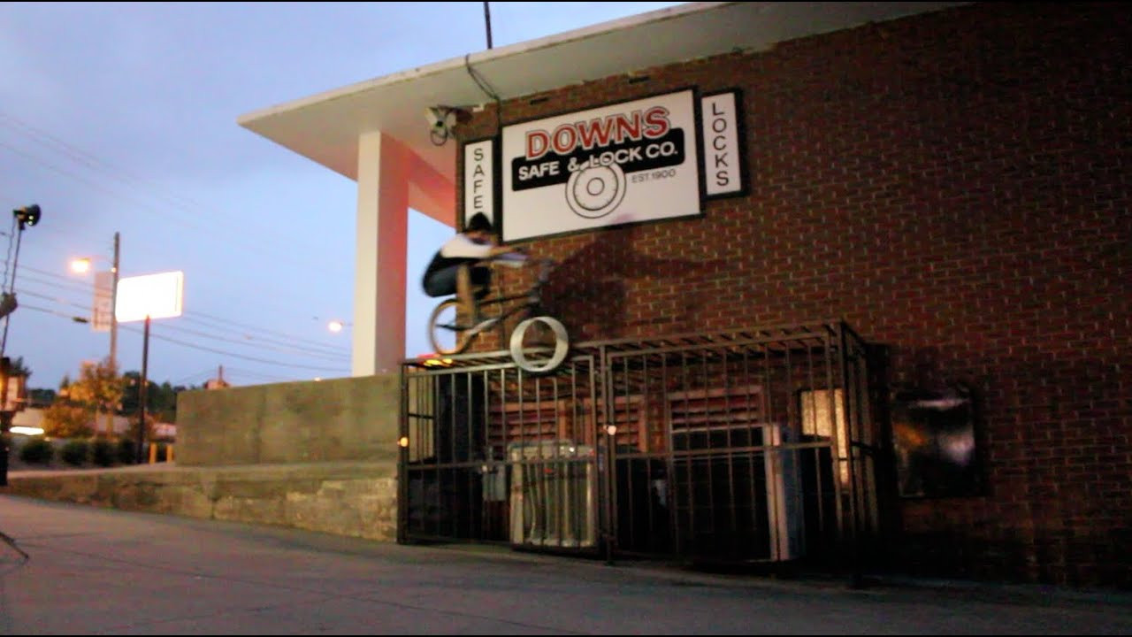 Not been seen until today. Raw clip that was never used because the light was a bit too dim. IZ and a hefty hop over smith.