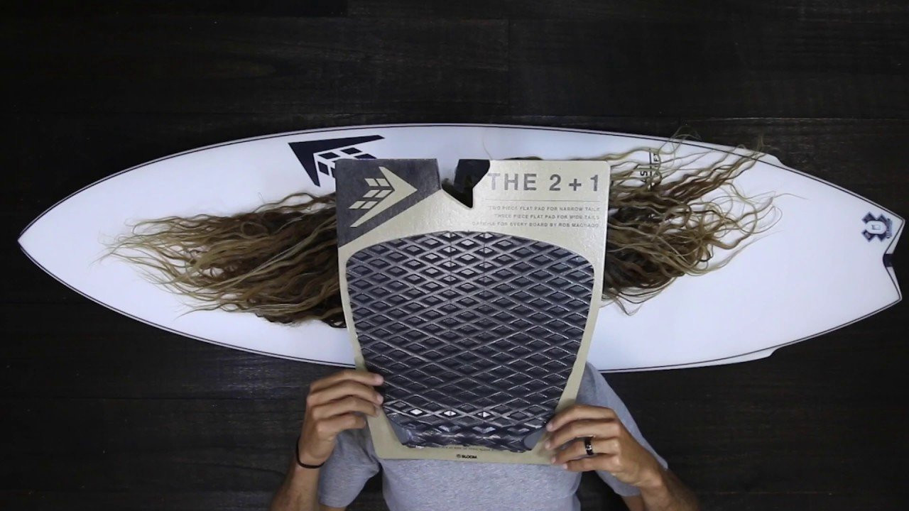Rob Machado collaborated with BLOOM Foam to make a line of Algae Traction pads made using algae sourced from freshwater habitats at risk of toxic algal bloom. This video shows The 2 + 1; a three piece flat pad for wide tails (like the Chumlee) and a two piece flat pad for narrow tails (like the Midas).