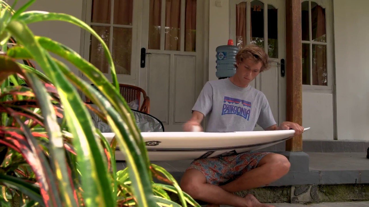 Watch Quinten get tubed on his Hydronaut by Tomo Surfboards