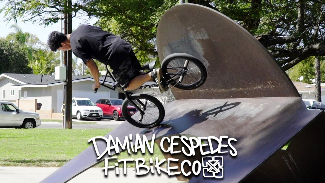 Chilean conexión, Damian Cespedes spent a full three months stateside and got his fill of riding and traveling in his stay. Click play and watch Damian handle business on spots spanning from Cali to Arizona to Texas. After a journey like that, it's safe to say this guy has style for miles.<br /><br />Filmed by:<br />Justin Benthien<br />Titles by:<br />Damian Cespedes<br />Animation:<br />Eben Fischer<br /><br />Damian rides a Fit Shortcut frame: https://fitbikeco.com/shop/frames/shortcut-frame/<br /><br />https://fitbikeco.com/<br />https://www.instagram.com/damiancespedes/<br />https://www.instagram.com/justinbenthien/