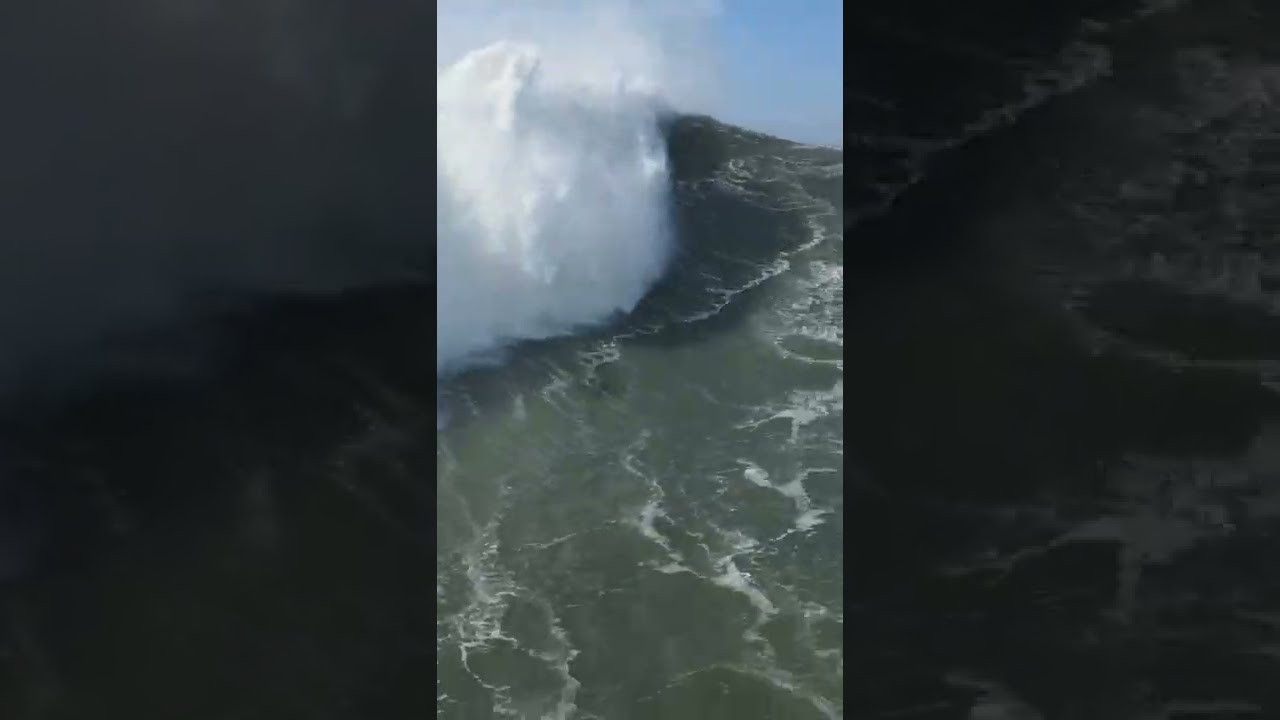 Lucas "Chumbo" Chianca takes on a gigantic chunk of Atlantic Ocean on the biggest day of the season.<br /><br />OUR AMAZON STORE: https://www.amazon.com/shop/globalzoo-surfingvideos?ref=ac_inf_tb_vh <br /><br />GEAR WE USE FROM AMAZON: <br /><br />Our camera: https://amzn.to/3XHjiMe <br />Our drone: https://amzn.to/3HauKJg <br />Our main lens: https://amzn.to/3Jo9qCU <br />Our other lens: https://amzn.to/3Ji9XWW <br />Our main tripod: https://amzn.to/3Y6yUZG <br />Our second tripod: https://amzn.to/3Hh9EsJ <br />Our second tripod head: https://amzn.to/3WPpsbQ <br />Our camera bag: https://amzn.to/3HdvTzH <br />The laptop we edit on: https://amzn.to/3Hdwb9L <br />Our external hard drive: https://amzn.to/3Y2lJc0 <br /><br />_____________________________<br /><br />Social media accounts:<br />Instagram: https://www.instagram.com/global.zoo.co/?hl=en<br />Facebook: https://www.facebook.com/Global.Zoo.Co<br /><br />_____________________________<br /><br />DISCLAIMER <br />Some of the links above are affiliate links, where I earn a small commission if you click on the link and purchase an item. You are not obligated to do so, but it does help fund these videos in hopes of bringing value to you! <br /><br />#Surfing #SurfingPortugal #SurfingNazare #Nazare #BigWaves #HugeWaves #BigWaveSurfing #BiggestWaveEverSurfed #PuertoEscondido #Teahupoo #GlobalZoo #AlwaysLeft #Raw #RawSurfing #SurfRawFiles #SurfersOfBali