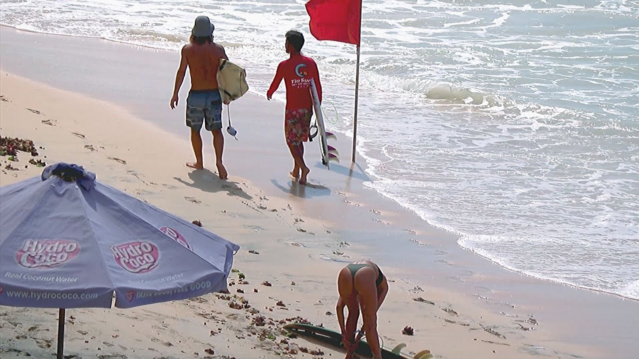 The forecast wasn't ideal for yesterday, but with a bit of perseverance we found some reasonably good waves on Bali's Bukit Peninsula.<br /><br />The wind was blowing cross-shore all morning, but luckily the waves stayed pretty clean. The talent in the water was extremely high, as per usual, and a surprising amount of waves were surfed to their full potential. Enjoy!<br /><br />If you would like to support us, please buy us a coffee here: https://www.buymeacoffee.com/infowy<br /><br />If you like the content, please subscribe to the channel here: http://bit.ly/2NPrV5H<br />_____________________________<br /><br />OUR AMAZON STORE: https://www.amazon.com/shop/globalzoo-surfingvideos?ref=ac_inf_tb_vh <br /><br />IF YOU WANT TO CREATE SURF VIDEOS LIKE THIS CHECK OUT THE GEAR WE USE FROM AMAZON: <br /><br />Our camera: https://amzn.to/3XHjiMe <br />Our drone: https://amzn.to/3HauKJg <br />Our main lens: https://amzn.to/3Jo9qCU <br />Our other lens: https://amzn.to/3Ji9XWW <br />Our main tripod: https://amzn.to/3Y6yUZG <br />Our second tripod: https://amzn.to/3Hh9EsJ <br />Our second tripod head: https://amzn.to/3WPpsbQ <br />Our camera bag: https://amzn.to/3HdvTzH <br />The laptop we edit on: https://amzn.to/3Hdwb9L <br />Our external hard drive: https://amzn.to/3Y2lJc0 <br /><br />_____________________________<br /><br />Social media accounts:<br />Instagram: https://www.instagram.com/global.zoo.co/?hl=en<br />Facebook: https://www.facebook.com/Global.Zoo.Co<br /><br />_____________________________<br /><br />DISCLAIMER <br />Some of the links above are affiliate links, where I earn a small commission if you click on the link and purchase an item. You are not obligated to do so, but it does help fund these videos in hopes of bringing value to you! <br /><br />#SurfingBali #SurfingIndonesia #Bali #Bukit #Bali2020#AlwaysLeft#Surf #Waves #surfersofbali