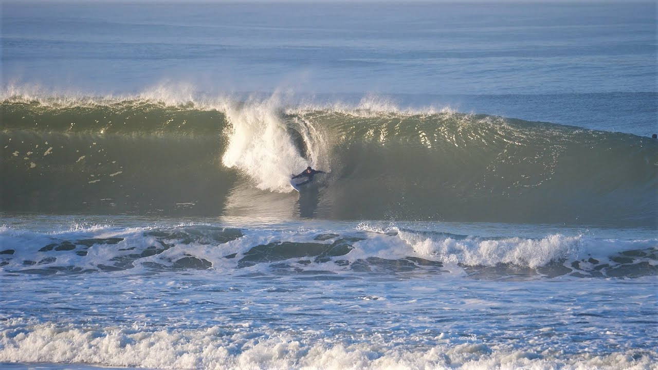 Supertubos was firing a few days ago, and many of the WSL's professional surfers were in town to take advantage of the perfect conditions. <br /><br />Please see the timestamps below for each surfer's section in the video.<br /><br />0:00 - Intro<br />0:13 - Jadson Andre<br />0:30 - Leonardo Fiorovanti<br />0:47 - Justin Becret<br />1:00 - Jack Robinson<br />1:12 - Jadson Andre<br />1:33 - Kanoa Igarashi<br />2:14 - Leonardo Fiorovanti<br />2:36 - Jack Robinson<br />3:45 - Filipe Toldeo<br />4:30 - Ryan Callinan<br />5:26 - Leonardo Fiorovanti<br />5:42 - Unknown<br />5:52 - Italo Ferreira<br />6:54 - Connor Coffin<br />7:09 - Lucca Mesinas<br />7:20 - Ethan Ewing<br />8:06 - Leonardo Fiorovanti<br />8:17 - Unknown<br /><br />If you like the content, please subscribe to the channel here: http://bit.ly/2NPrV5H<br />_____________________________<br /><br />OUR AMAZON STORE: https://www.amazon.com/shop/globalzoo-surfingvideos?ref=ac_inf_tb_vh <br /><br />IF YOU WANT TO CREATE SURF VIDEOS LIKE THIS CHECK OUT THE GEAR WE USE FROM AMAZON: <br /><br />Our camera: https://amzn.to/3XHjiMe <br />Our drone: https://amzn.to/3HauKJg <br />Our main lens: https://amzn.to/3Jo9qCU <br />Our other lens: https://amzn.to/3Ji9XWW <br />Our main tripod: https://amzn.to/3Y6yUZG <br />Our second tripod: https://amzn.to/3Hh9EsJ <br />Our second tripod head: https://amzn.to/3WPpsbQ <br />Our camera bag: https://amzn.to/3HdvTzH <br />The laptop we edit on: https://amzn.to/3Hdwb9L <br />Our external hard drive: https://amzn.to/3Y2lJc0 <br /><br />_____________________________<br /><br />Social media accounts:<br />Instagram: https://www.instagram.com/global.zoo.co/?hl=en<br />Facebook: https://www.facebook.com/Global.Zoo.Co<br /><br />_____________________________<br /><br />DISCLAIMER <br />Some of the links above are affiliate links, where I earn a small commission if you click on the link and purchase an item. You are not obligated to do so, but it does help fund these videos in hopes of bringing value to you! <br /><br />#Surfing #SurfingPortugal #SurfingPortugal #Supertubos #WSL #GlobalZoo #AlwaysLeft #Raw #RawSurfing #SurfRawFiles #SurfersOfBali