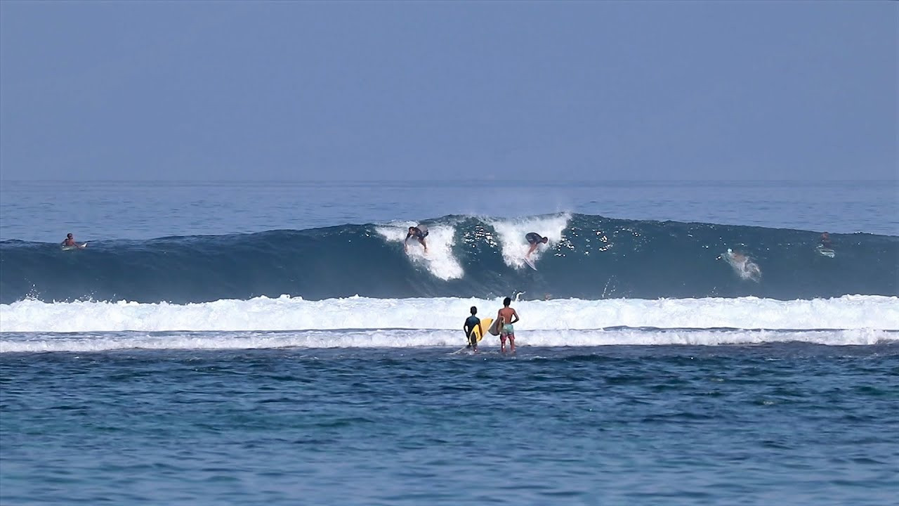 Lakey Peak was really pumping out the tubes on an epic morning last week. The waves were so good that four people got barreled on the same set starting at 0:34, and there was even an air reverse thrown in there too! <br /><br />There was also a great moment at 4:12 where we captured 11 year old local 'Rajo Barrel' expertly navigating his way through a frothy tube. Some of the talent coming out of this area is exceptional. <br /><br />If you would like to support us, please buy us a coffee here: https://www.buymeacoffee.com/infowy<br /><br />If you like the content, please subscribe to the channel here: http://bit.ly/2NPrV5H<br />_____________________________<br /><br />OUR AMAZON STORE: https://www.amazon.com/shop/globalzoo-surfingvideos?ref=ac_inf_tb_vh <br /><br />IF YOU WANT TO CREATE SURF VIDEOS LIKE THIS CHECK OUT THE GEAR WE USE FROM AMAZON: <br /><br />Our camera: https://amzn.to/3XHjiMe <br />Our drone: https://amzn.to/3HauKJg <br />Our main lens: https://amzn.to/3Jo9qCU <br />Our other lens: https://amzn.to/3Ji9XWW <br />Our main tripod: https://amzn.to/3Y6yUZG <br />Our second tripod: https://amzn.to/3Hh9EsJ <br />Our second tripod head: https://amzn.to/3WPpsbQ <br />Our camera bag: https://amzn.to/3HdvTzH <br />The laptop we edit on: https://amzn.to/3Hdwb9L <br />Our external hard drive: https://amzn.to/3Y2lJc0 <br /><br />_____________________________<br /><br />Social media accounts:<br />Instagram: https://www.instagram.com/global.zoo.co/?hl=en<br />Facebook: https://www.facebook.com/Global.Zoo.Co<br /><br />_____________________________<br /><br />DISCLAIMER <br />Some of the links above are affiliate links, where I earn a small commission if you click on the link and purchase an item. You are not obligated to do so, but it does help fund these videos in hopes of bringing value to you! <br /><br />#SurfingSumbawa #SurfingIndonesia #Sumbawa #LakeyPeak #Sumbawa2021 #SurfingBali #SurfingBali #Bali2021 #AlwaysLeft #Surf #Waves #surfersofbali