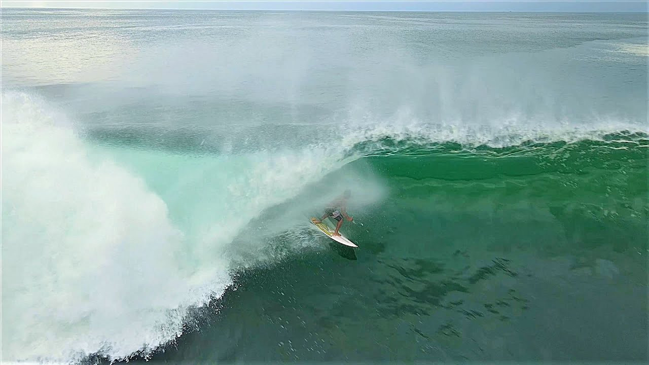 Apologies for the late upload - we had a few computer issues. This was the day after the huge swell, and there was still a bit hanging around. Padang Padang was producing some excellent barrels late in the afternoon with only a small crowd on it.<br /><br />We have travelled to Lakey Peak, Sumbawa and the waves have been good so far. We will be uploading some videos from here soon (if the internet allows it!).<br /><br />If you would like to support us, please buy us a coffee here: https://www.buymeacoffee.com/infowy<br /><br />If you like the content, please subscribe to the channel here: http://bit.ly/2NPrV5H<br />_____________________________<br /><br />OUR AMAZON STORE: https://www.amazon.com/shop/globalzoo-surfingvideos?ref=ac_inf_tb_vh <br /><br />IF YOU WANT TO CREATE SURF VIDEOS LIKE THIS CHECK OUT THE GEAR WE USE FROM AMAZON: <br /><br />Our camera: https://amzn.to/3XHjiMe <br />Our drone: https://amzn.to/3HauKJg <br />Our main lens: https://amzn.to/3Jo9qCU <br />Our other lens: https://amzn.to/3Ji9XWW <br />Our main tripod: https://amzn.to/3Y6yUZG <br />Our second tripod: https://amzn.to/3Hh9EsJ <br />Our second tripod head: https://amzn.to/3WPpsbQ <br />Our camera bag: https://amzn.to/3HdvTzH <br />The laptop we edit on: https://amzn.to/3Hdwb9L <br />Our external hard drive: https://amzn.to/3Y2lJc0 <br /><br />_____________________________<br /><br />Social media accounts:<br />Instagram: https://www.instagram.com/global.zoo.co/?hl=en<br />Facebook: https://www.facebook.com/Global.Zoo.Co<br /><br />_____________________________<br /><br />DISCLAIMER <br />Some of the links above are affiliate links, where I earn a small commission if you click on the link and purchase an item. You are not obligated to do so, but it does help fund these videos in hopes of bringing value to you! <br /><br />#SurfingBali #SurfingIndonesia #Bali #PadangPadang #Bali2020 #AlwaysLeft #Surf #Waves #surfersofbali #watersports