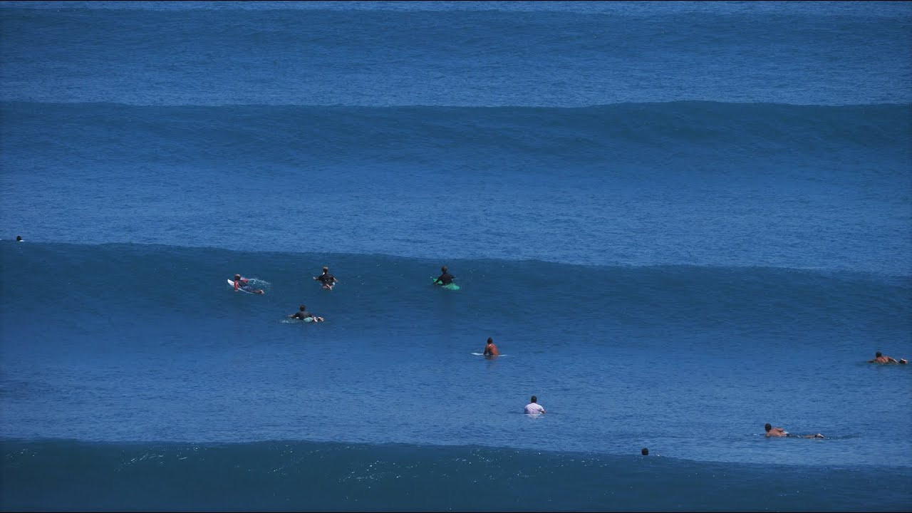 This was easily the best day I've seen at Uluwatu since returning to Bali. The wind was light offshore keeping conditions glassy all morning, and there was a perfect size swell running. <br /><br />The waves are definitely busier than when I was last in Bali, but it's not totally out of control just yet - we'll see what the season brings.<br /><br />If you're interested in surfing Uluwatu, don't forget to check out our Uluwatu Surf Guide here: https://www.youtube.com/watch?v=QEZwp00h6LQ&t=278s<br /><br />If you would like to support us, please buy us a coffee here: https://www.buymeacoffee.com/infowy<br /><br />OUR AMAZON STORE: https://www.amazon.com/shop/globalzoo-surfingvideos?ref=ac_inf_tb_vh <br /><br />GEAR WE USE FROM AMAZON: <br /><br />Our camera: https://amzn.to/3XHjiMe <br />Our drone: https://amzn.to/3HauKJg <br />Our main lens: https://amzn.to/3Jo9qCU <br />Our other lens: https://amzn.to/3Ji9XWW <br />Our main tripod: https://amzn.to/3Y6yUZG <br />Our second tripod: https://amzn.to/3Hh9EsJ <br />Our second tripod head: https://amzn.to/3WPpsbQ <br />Our camera bag: https://amzn.to/3HdvTzH <br />The laptop we edit on: https://amzn.to/3Hdwb9L <br />Our external hard drive: https://amzn.to/3Y2lJc0 <br /><br />_____________________________<br /><br />Social media accounts:<br />Instagram: https://www.instagram.com/global.zoo.co/?hl=en<br />Facebook: https://www.facebook.com/Global.Zoo.Co<br /><br />_____________________________<br /><br />DISCLAIMER <br />Some of the links above are affiliate links, where I earn a small commission if you click on the link and purchase an item. You are not obligated to do so, but it does help fund these videos in hopes of bringing value to you! <br /><br />#SurfingBali #SurfingIndonesia #Bali #Canggu #Uluwatu #Balangan #Bingin #Impossibles #PadangPadang #GlobalZoo #AlwaysLeft #Raw #RawSurfing #SurfRawFiles #SurfersOfBali