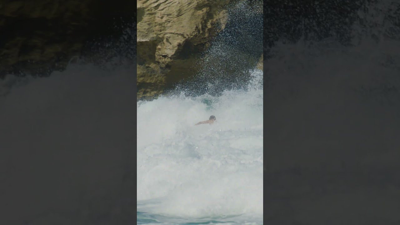 Puerto Rican disappearing act brought to you by Dwight Pastrana. 🪄<br /><br />#TeamOneill #FirstNameInTheWater