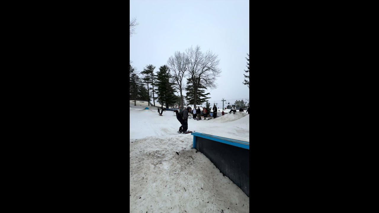 Michigan riders showed OUT and the crew threw it DOWN for #RedBullSlideInTour Stop 2 at Pine Knob! 😎<br /><br />See you all at Sugarbush, March 9th!<br />#Snowboarding