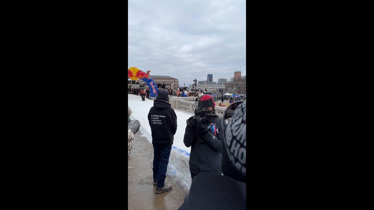 Benny Milam put on a show for a PACKED crowd at the Minnesota State Capitol building for #RedBullHeavyMetal 🤘
