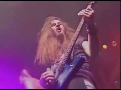 Trey Jones keeping it rockin with a Dimebag Darrell colorway. You can get em now at your local shop or mail-order. Peep the specs at https://cultcrew.com