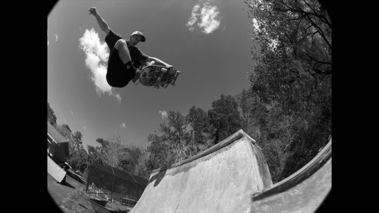 The team went to the bossmans house a few weekends ago for a BBQ and a session. We used the the concrete section for a while, then we brought out an old fridge and put it to good use. All filmed in beautiful crystal clear HD in the classic 4:3 format. Enjoy.<br /><br />Skaters in order of appearance; Evan Tieman (IG @suburbanmemoryglitch), Matt Savidakis (IG @mattsavidakis), Haze Miller (IG @MalumeHaze), Marlee Miller (IG @OG__Mills), Eric Weinghart (IG @ericskatesswitch), Cris Lesh (IG @crislesh), Mikey Premet (IG @mikeypremet), Joisas Moulton (IG @josiasmoulton), John Montesi (IG @john__montesi), Miles McKinney (IG @MilesMckinney), Nick Wallace (IG @Nickwallass), Kris Markovich (IG @kris_markovich)<br /><br />FILM & EDIT: Ryan Hodgdon (IG @bigbrute_ )
