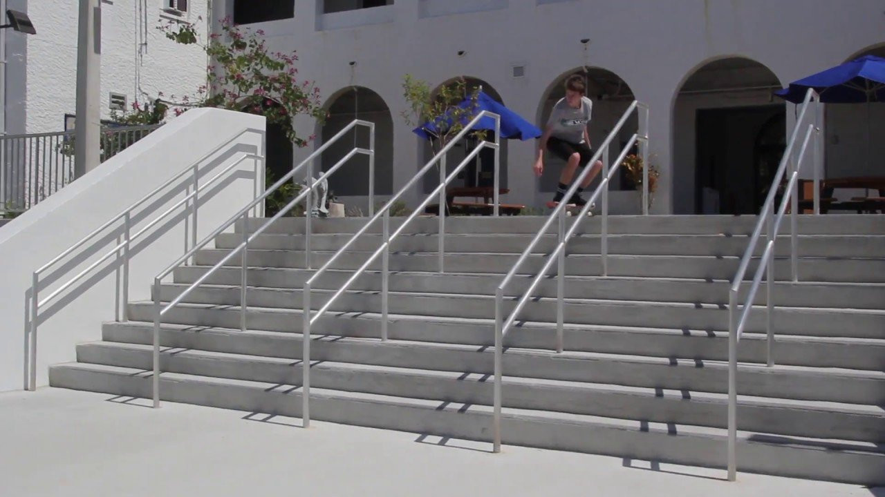 Shop rider Nick Wallace came through with some footage before his up-coming knee surgery. Filmed and edited by Will Kuhns<br /><br />Shop online 24/7 Westsideskateshop.com<br />Stay connected: @westside_tarpon