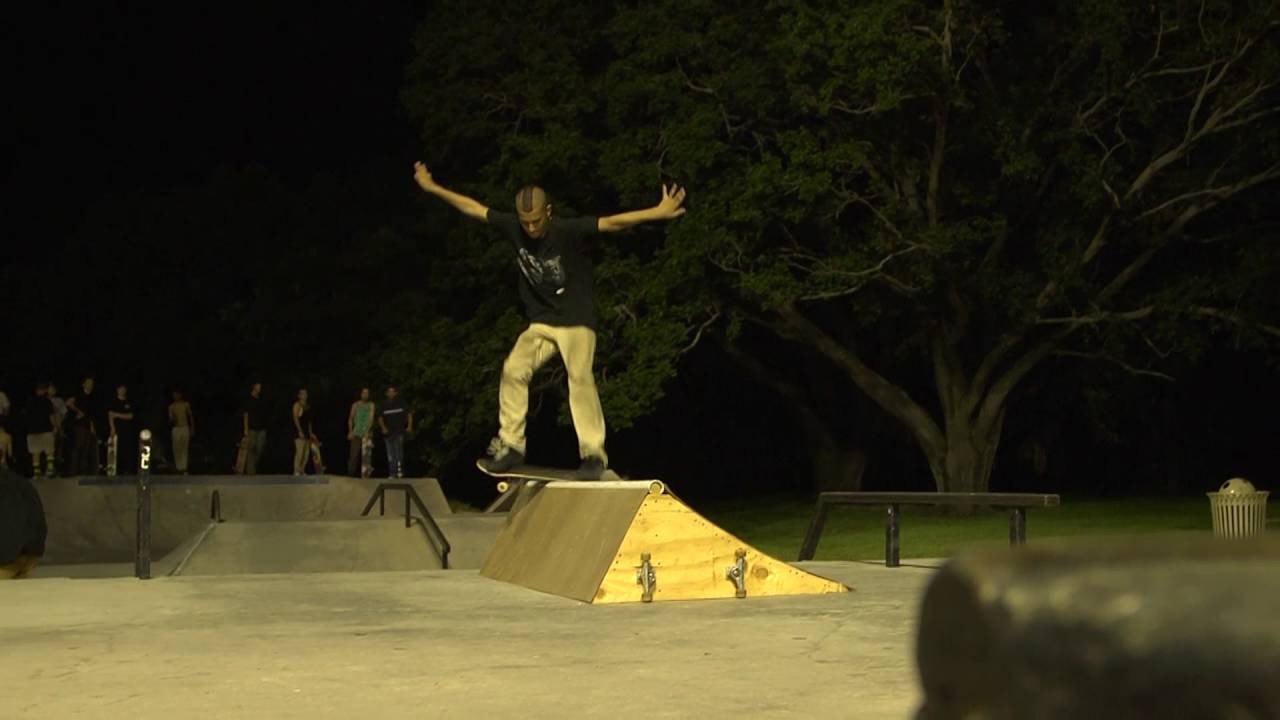 Here is a quick recap of our best trick at Largo Park, filmed and edited by Austin McCurry Thanks to everyone who came out as well as our sponsors at DLX! www.westsideskateshop.com Stay connected @westside_tarpon @westside_largo