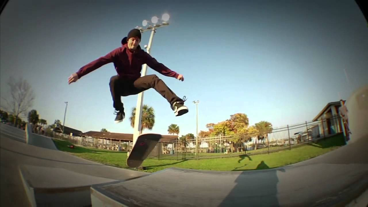 Westside team riders Anthony Biggs, Malcolm Seaman, Nico Mitsakos & Willy Kane paid a visit to the Daytona Skatrpark. Here is the Austin Mccurry edit.
