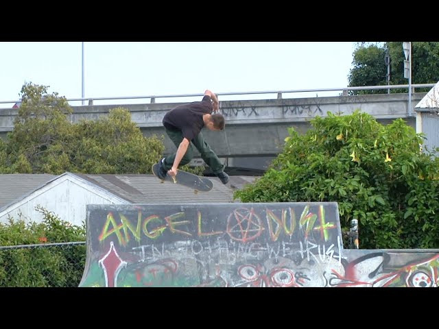 Mammasplifff bringing everyone together to celebrate Pablo's birthday at Potrero. Unity!