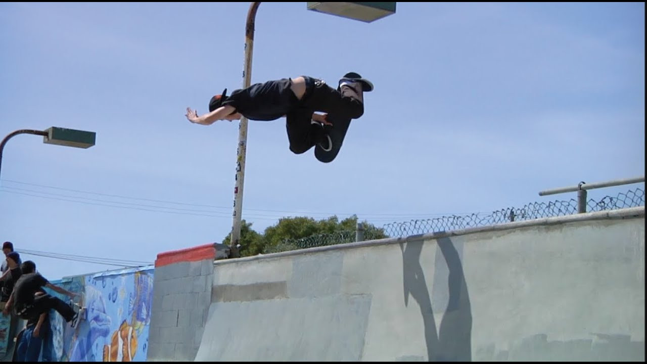 The Bay Area celebrates 5 years of Treasure Island's DIY scene. TNT ignites the fire sending Eli Williams, Seegull, and Frank Gallagher into psycho mode.