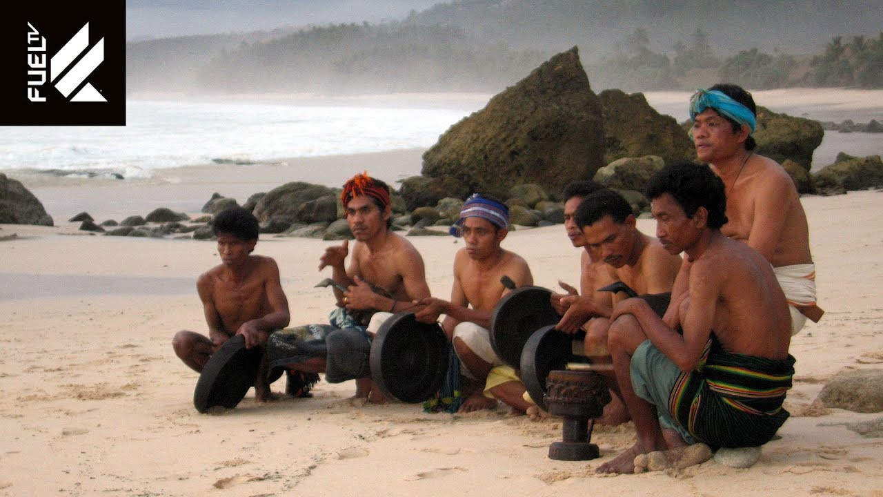 🛹 Thanks for subscribing! 🛹 https://youtube.com/@fueltv?sub_confirmation=1<br /><br />On Surfari in Sumba | S1E10<br /><br />Shannon and Shayne explore the island of Sumba, Indonesia to surf perfect waves and discover a blossoming humanitarian effort.<br /><br />Watch more at https://fuel.tv<br /><br />#surfing #surf #travel #traveling #travelvlog