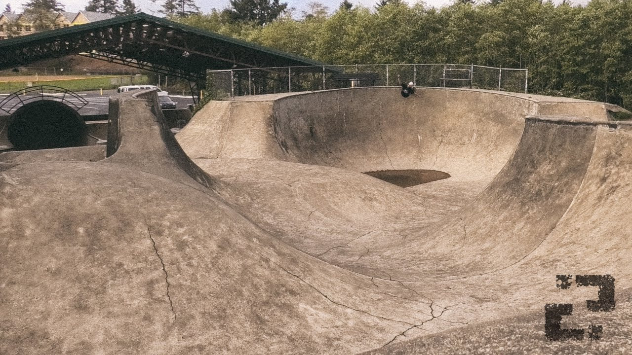 Lost footage from Mateusz Kałużny's skate trip to USA in September 2023. <br />He drove a couple thousand miles from California to Idaho and Wyoming and then back to Californina, visiting some DIY's and skateparks along the way. Good times - this video is a skate memory of the trip.<br /><br />*with a guest line from Kevin Kowalski<br /><br />Video / edit @Skateawayexplore