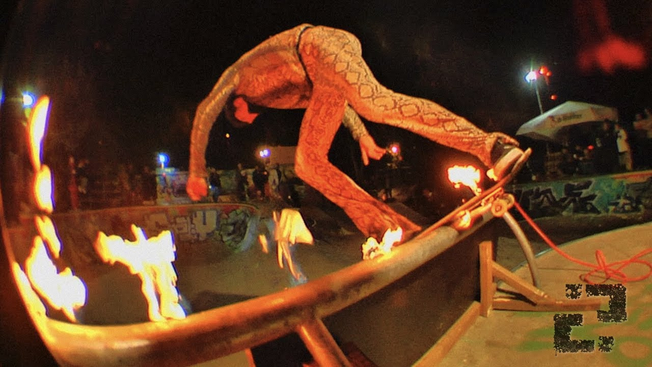 Leipzig HELL-Oween jam supported by Satans Finest Goods took place on 1.11 this year at Conne Island skatepark/DIY! Bow to the master Satan!<br /><br />Filmed & Edited by:<br /><br />Giuliano Iannarella<br /><br />Music:<br /><br />- Gordon Spicer Band “Telephone Bore”<br />- L4N P4R7Y “Detached”