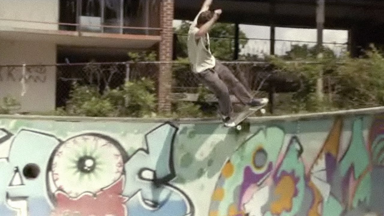 Padless Kneeslide featuring Wyatt Wisenbaker<br /><br />@wyattwisenbaker<br />@SpeedlabWheels