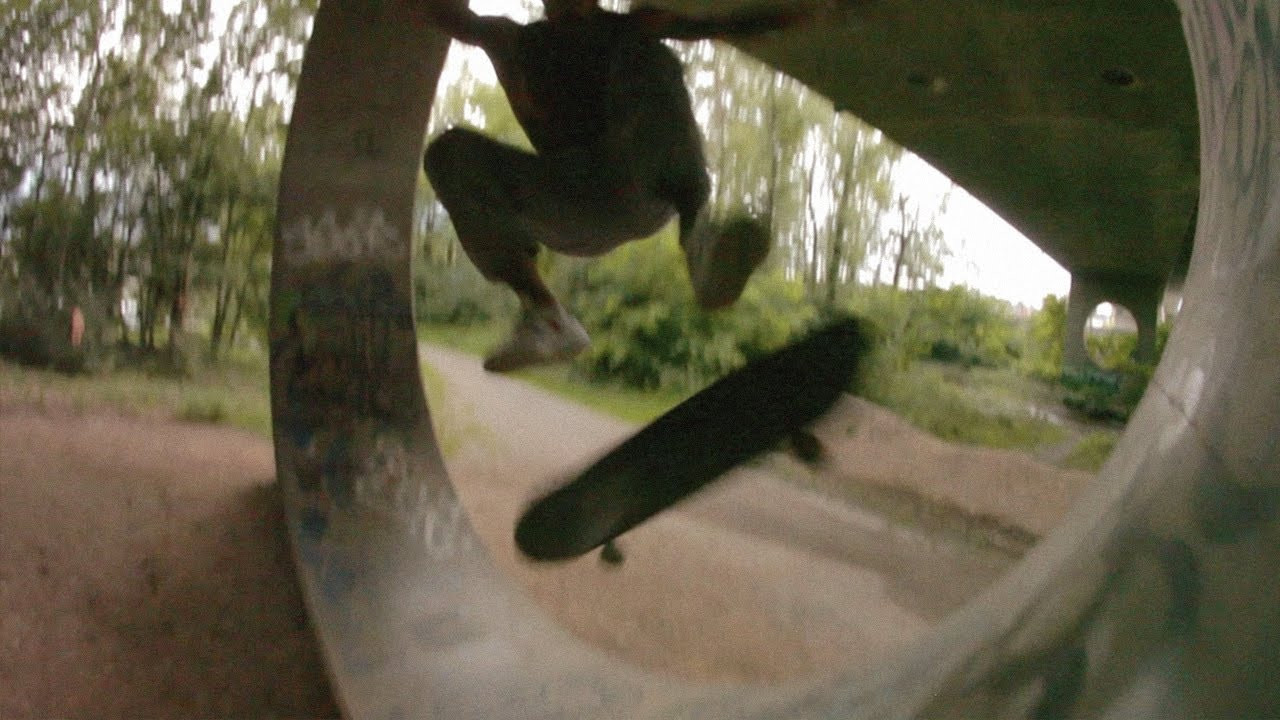 Video edit by Julien Papen with music from Penkowski.<br /><br />Featuring Gian Matteuzzi, Schianta Lepori, Niki Paltenghi, Livio Gritti, Cedric Oosterhoff, Martino Cattaneo, Geri Hugo, Fabio Almeida, Pich, and many others.<br /><br />Filmed during the Roadkill tour and some extras sessions at mostly street spots in Lugano, Zürich and Lausanne and also at some DIYs: the Beast in Zurich, a little spot in Lugano made by Alex Treter and Serge Bertschy‘s atelier.